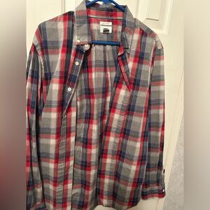 Old Navy men’s button down (Slim Fit)